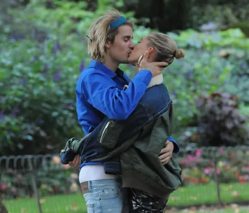 Justin Bieber and Hailey Baldwin pictured in the St James Park in London