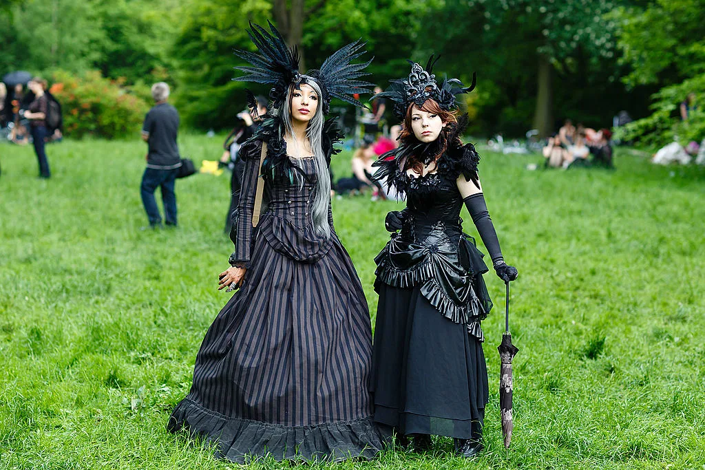 Gothic Fashion 10 Best Goth Outfits WHO