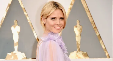 Heidi Klum shares topless snaps on Instagram