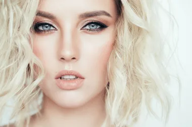 How to Do Eye Makeup for Blue Eyes