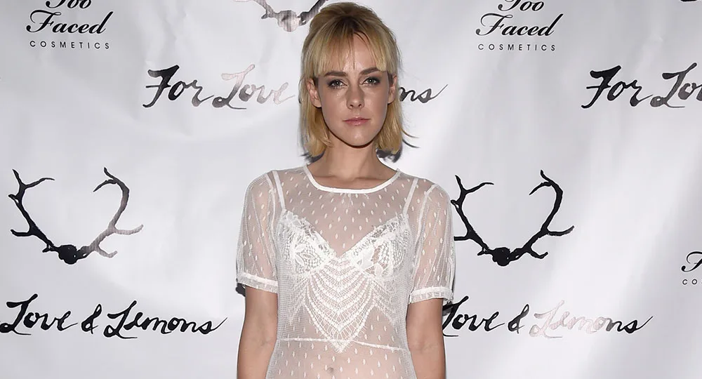 Hunger Games actress Jena Malone is engaged