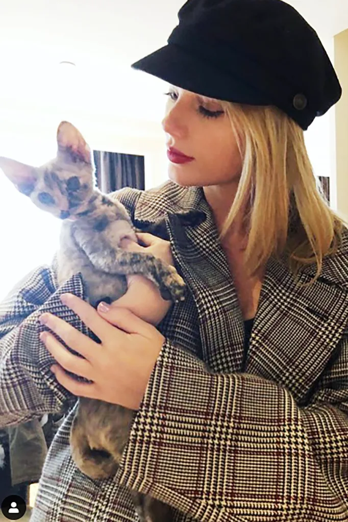 Lena Dunham Taylor Swift birthday post