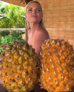 Sophie Monk claps back at bikini haters