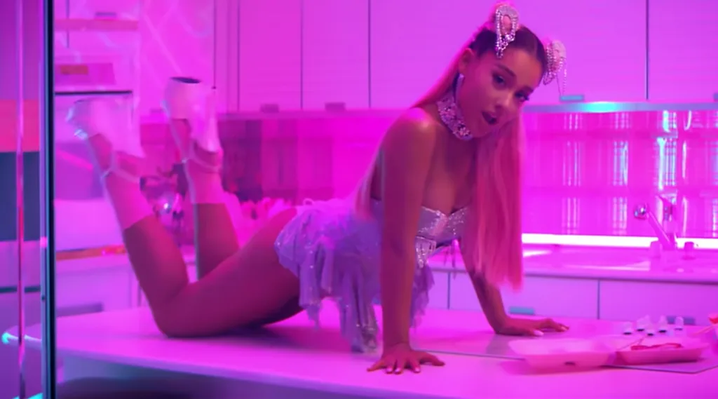 Ariana 7 Rings