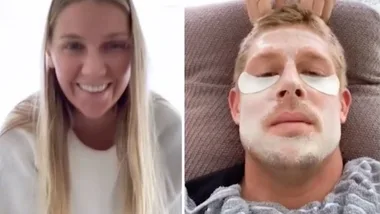 Mick Fanning treated to massage and face mask by girlfriend