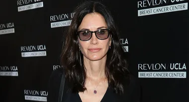 Courteney Cox Defends Jennifer Aniston Amid Angelina Jolie and Brad Pitt’s Divorce