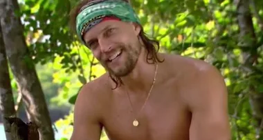 ‘The Golden God has reascended’: David pulls off Survivor FIRST & blindsides his bestie