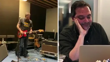 Adam Schlesinger of Fountains Of Waynes plays some chords