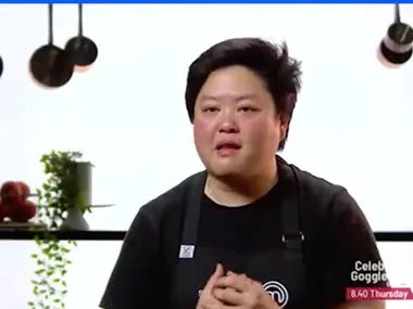 Did MasterChef Sarah Tion flip off her co-stars?
