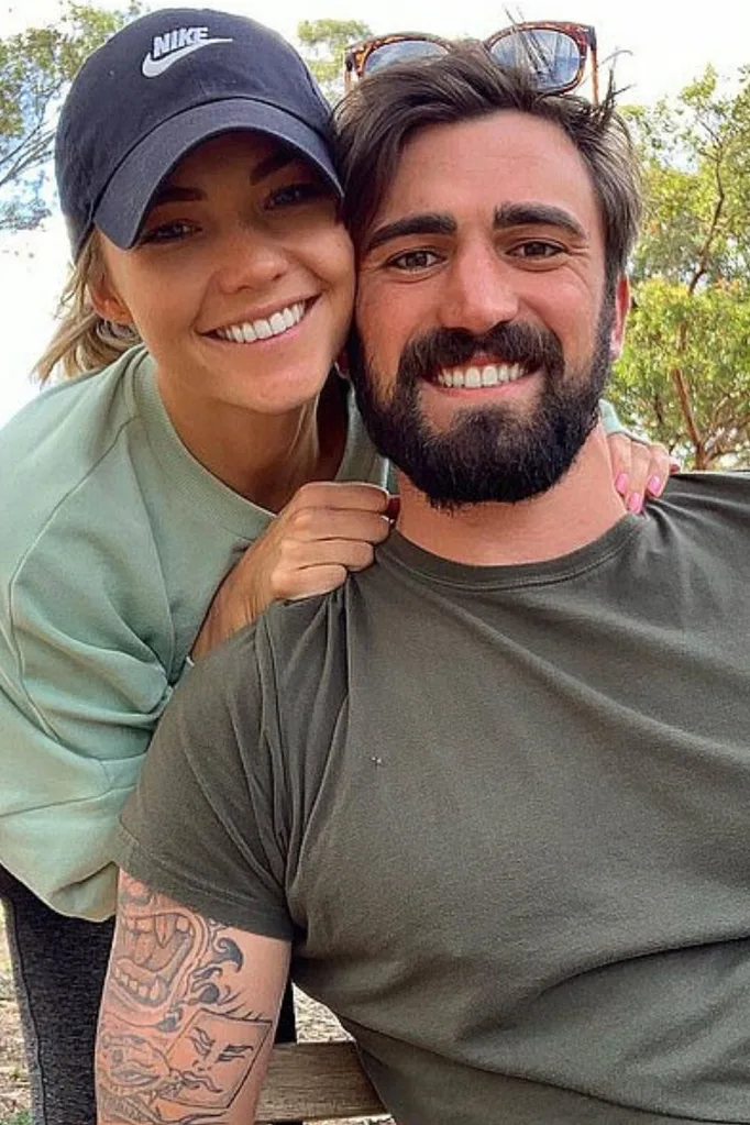 Sam Frost Dave Bashford