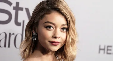 Sarah Hyland shows off her new tattoo in a bikini