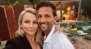 Anna Heinrich flaunts baby bump on luxury babymoon