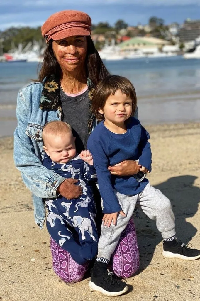 Turia with her sons