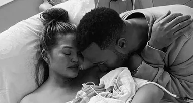 Chrissy Teigen makes an unexpected return to social media after pregnancy loss