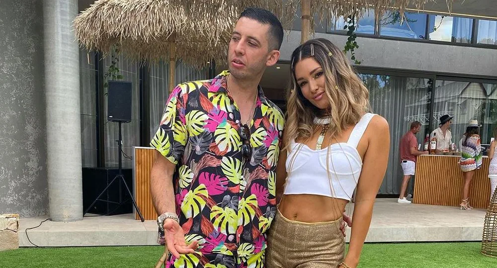 The story of how Erin McNaught met her husband is so darn cute