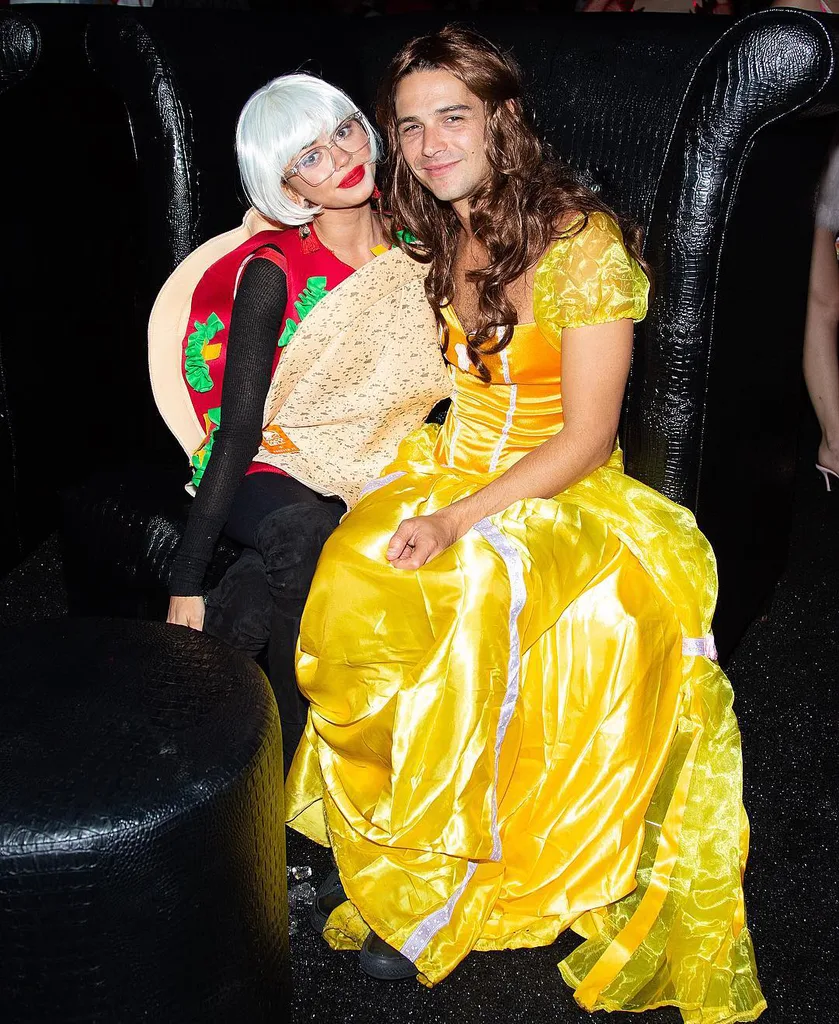 Sarah Hyland Wells Adams halloween cosplay