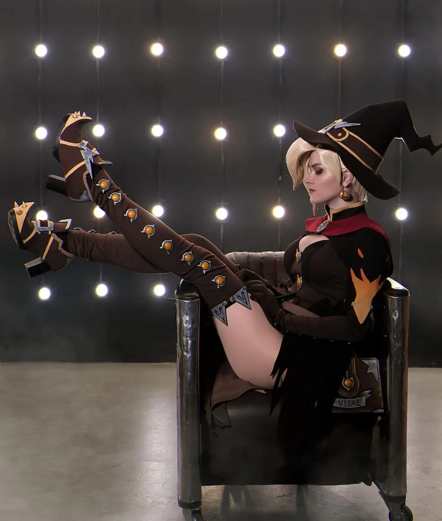 Mercy Overwatch cosplay