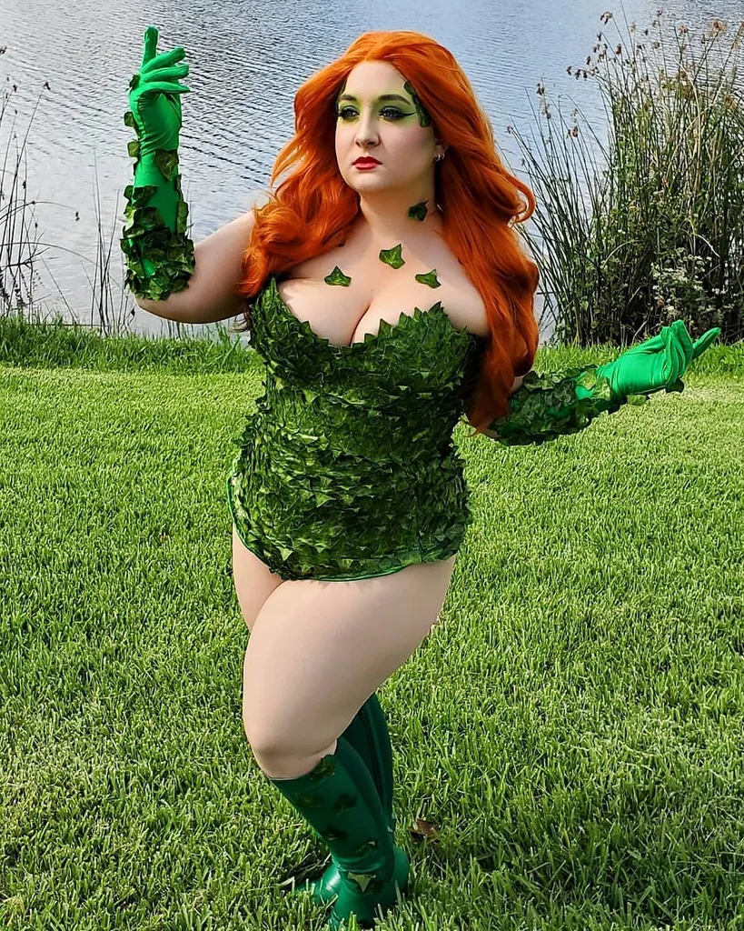 Poison Ivy cosplay
