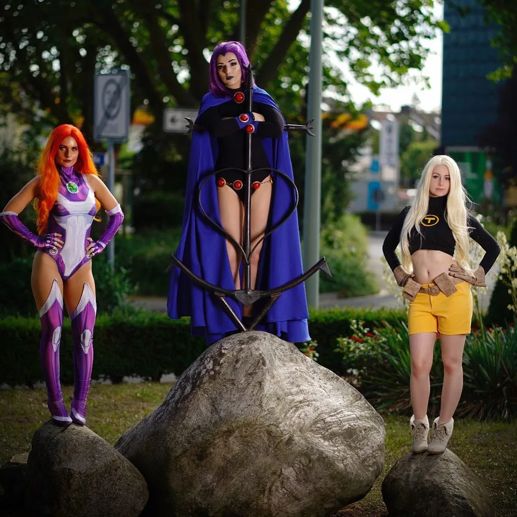 Raven Starfire Teen Titans cosplay