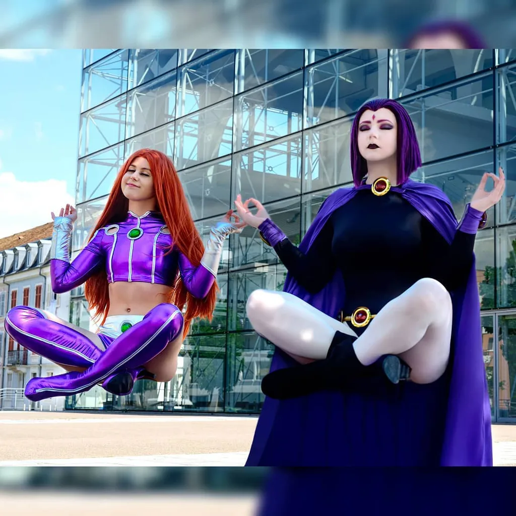 Teen Titans Raven Starfire cosplay