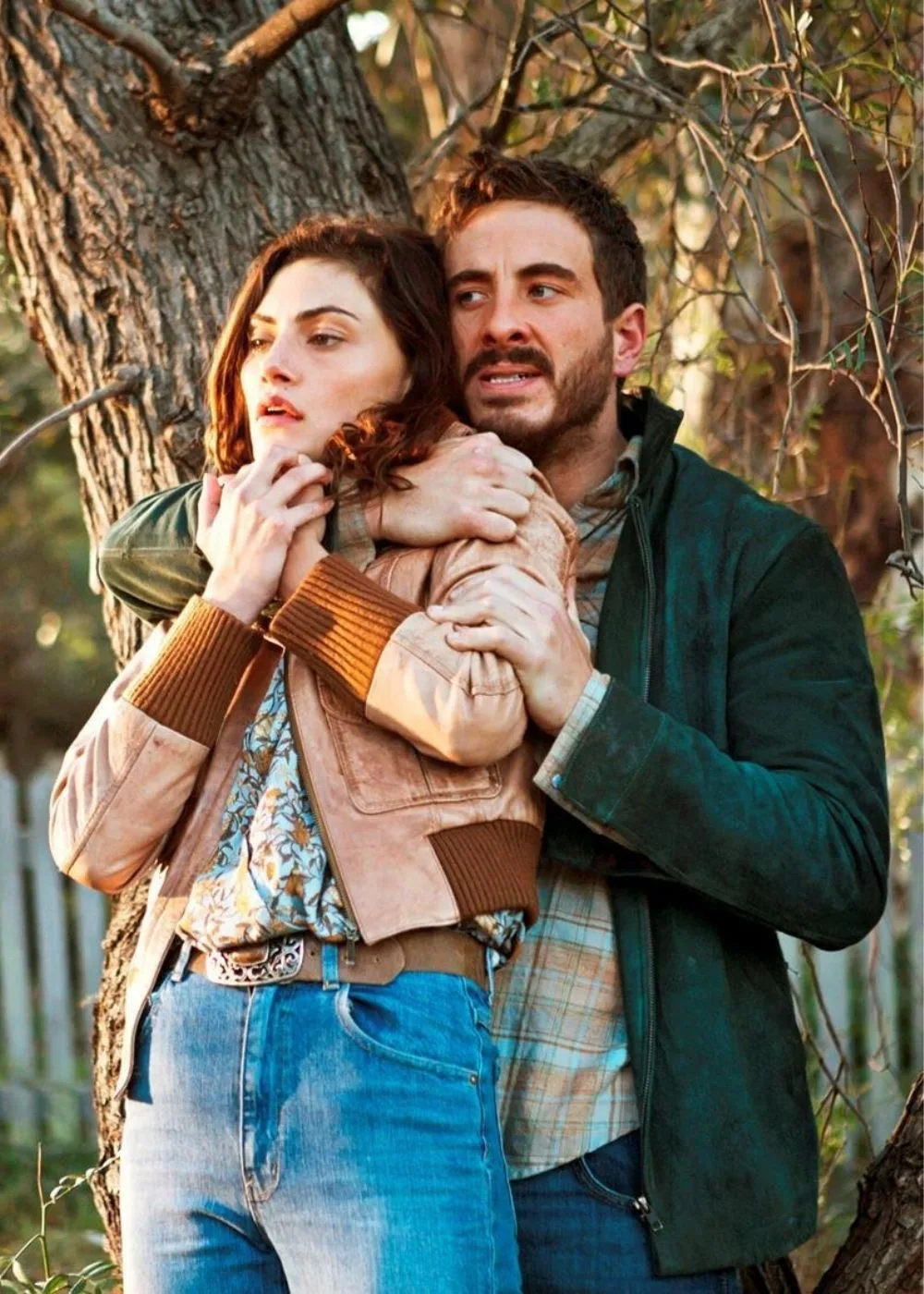 Phoebe Tonkin Ryan Corr
