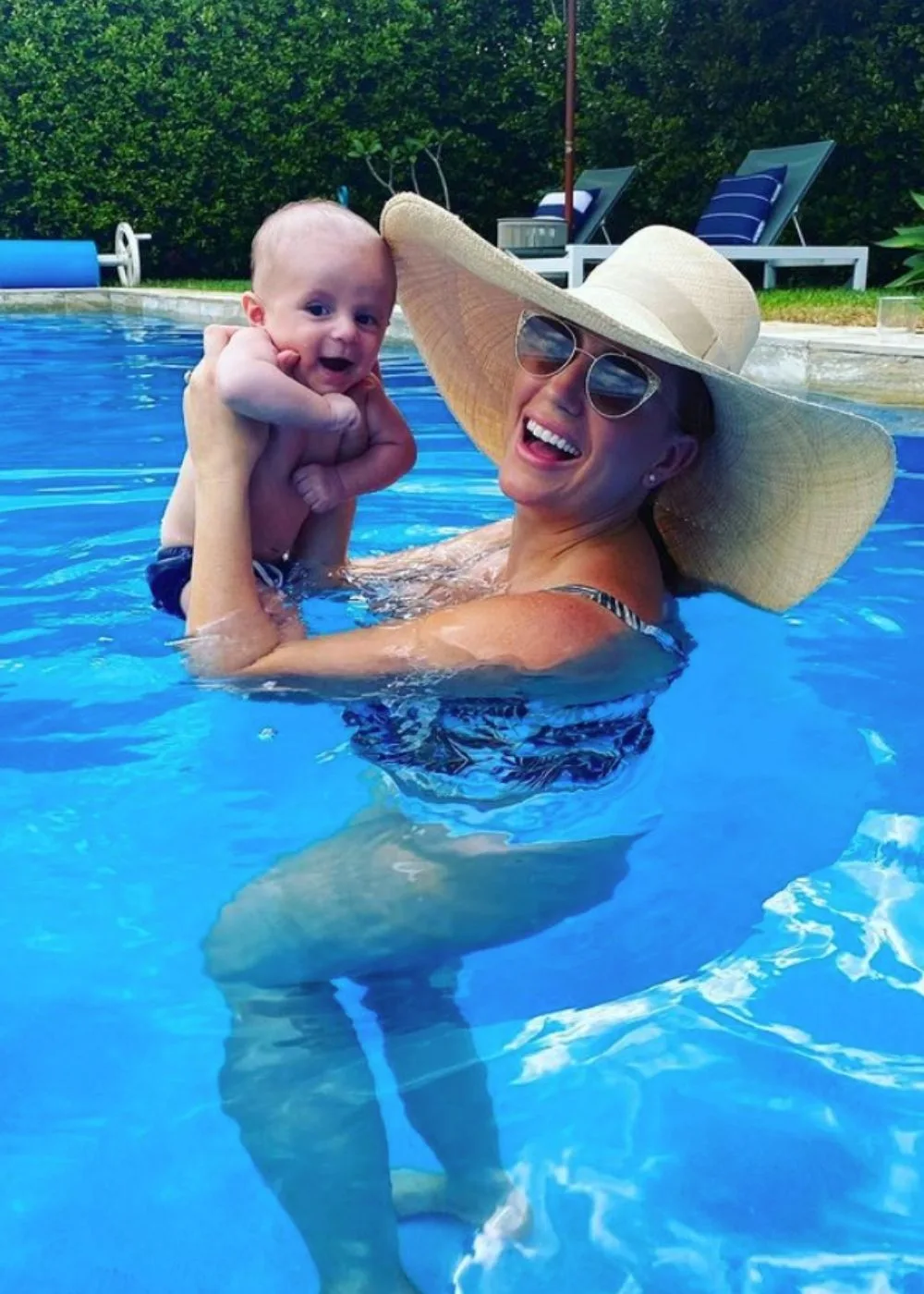 jules-robinson-baby-pool