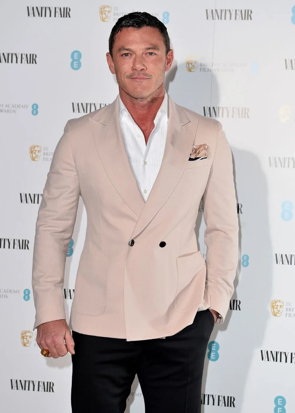 luke-evans-nine-perfect-strangers