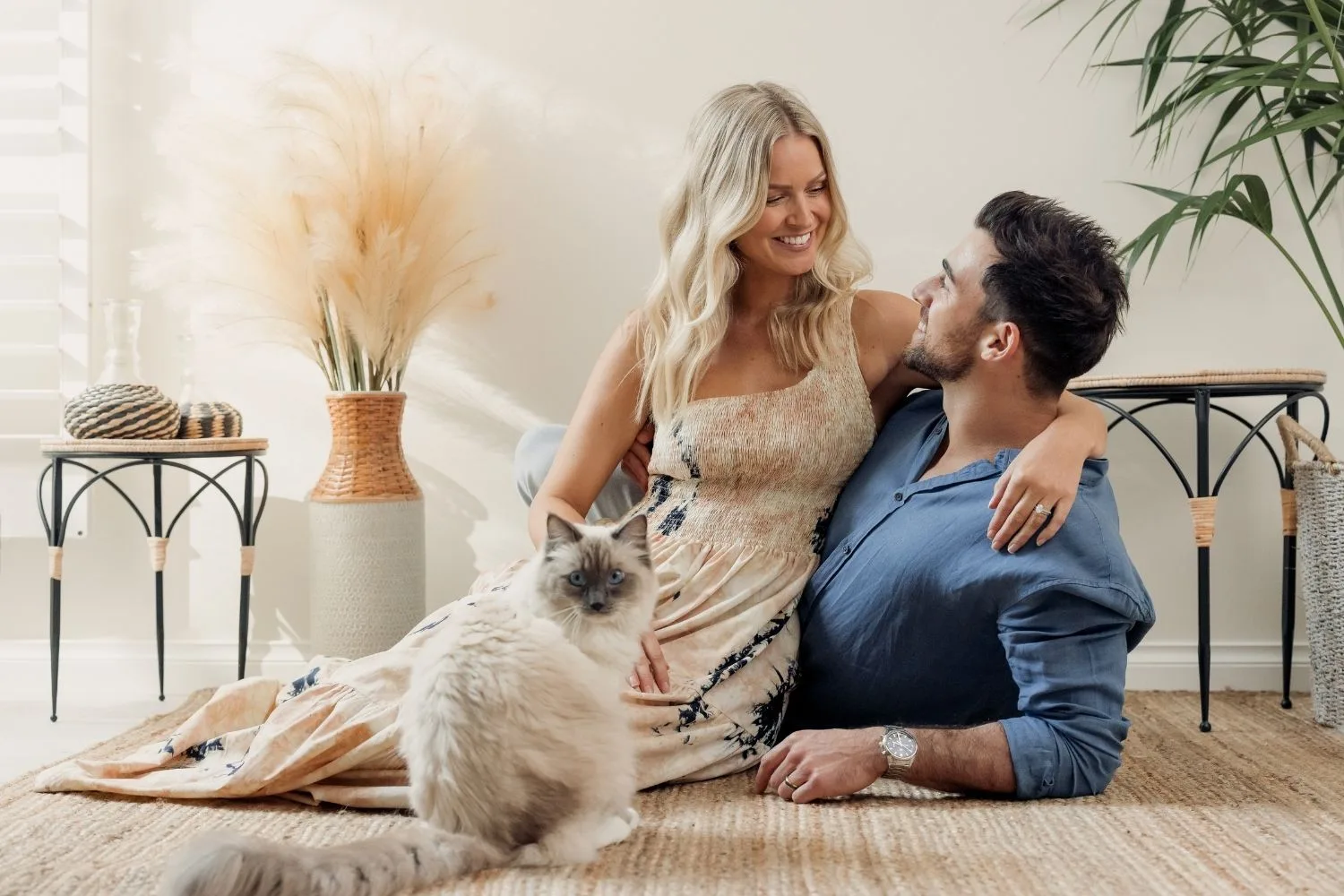 renae-ayris-andrew-pap-embrace