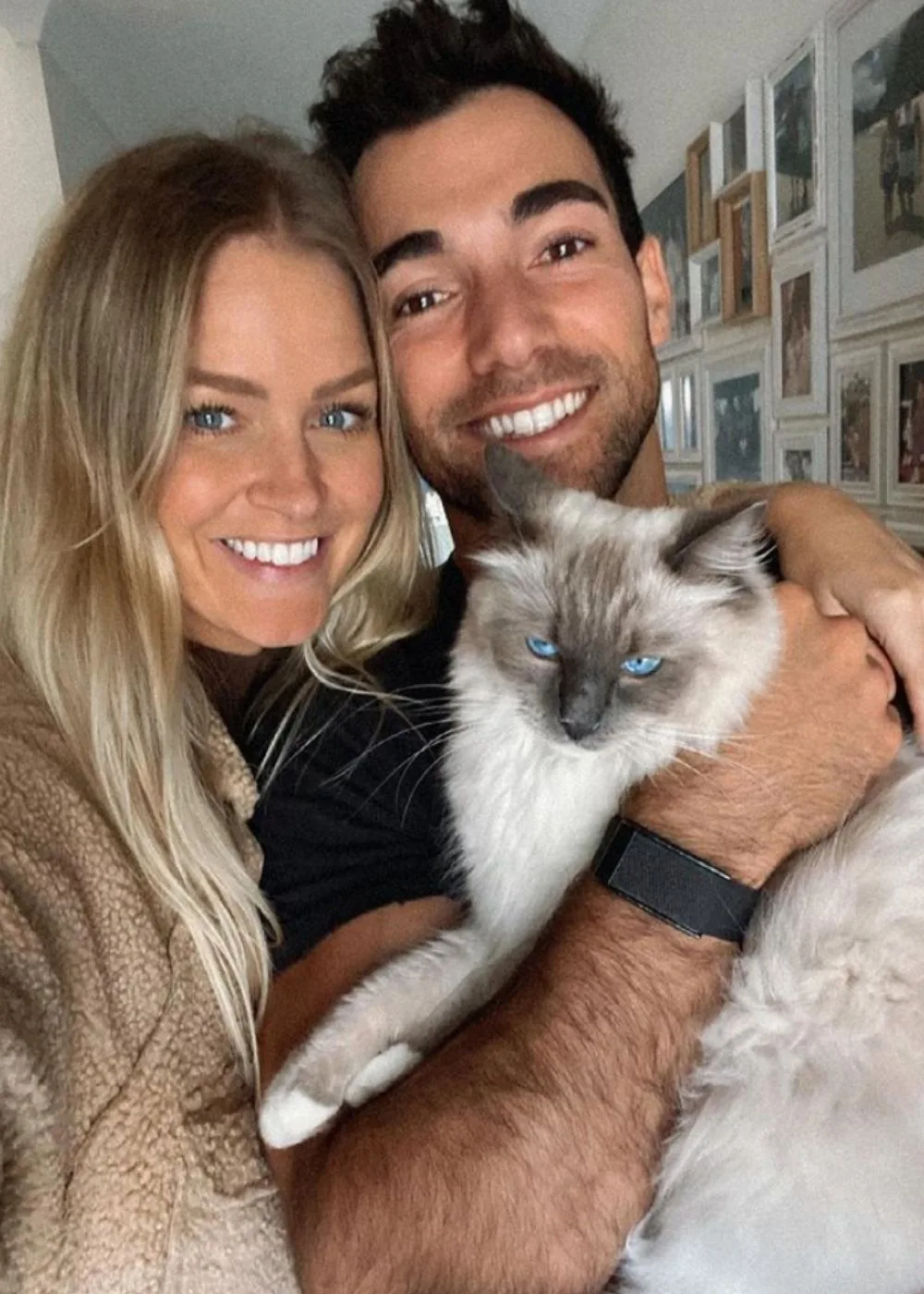 renae-ayris-andrew-pap-cat