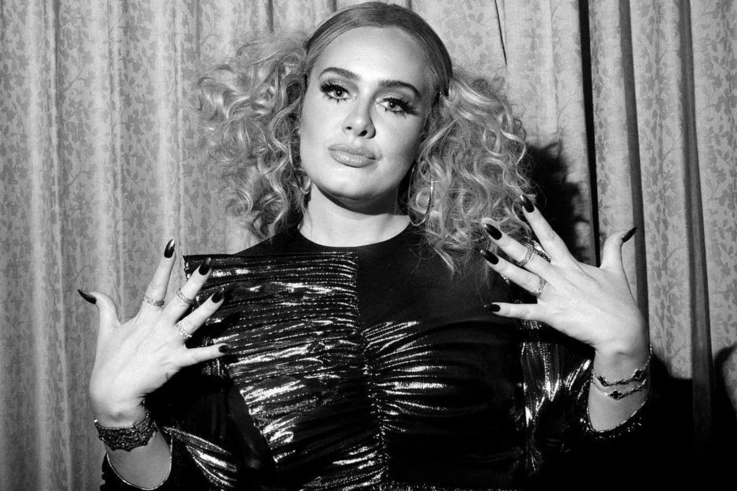 adele-thirtieth-birthday-black-dress