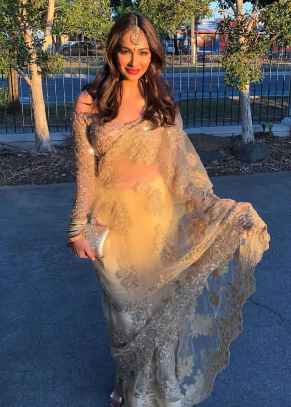sharon-johal-sari