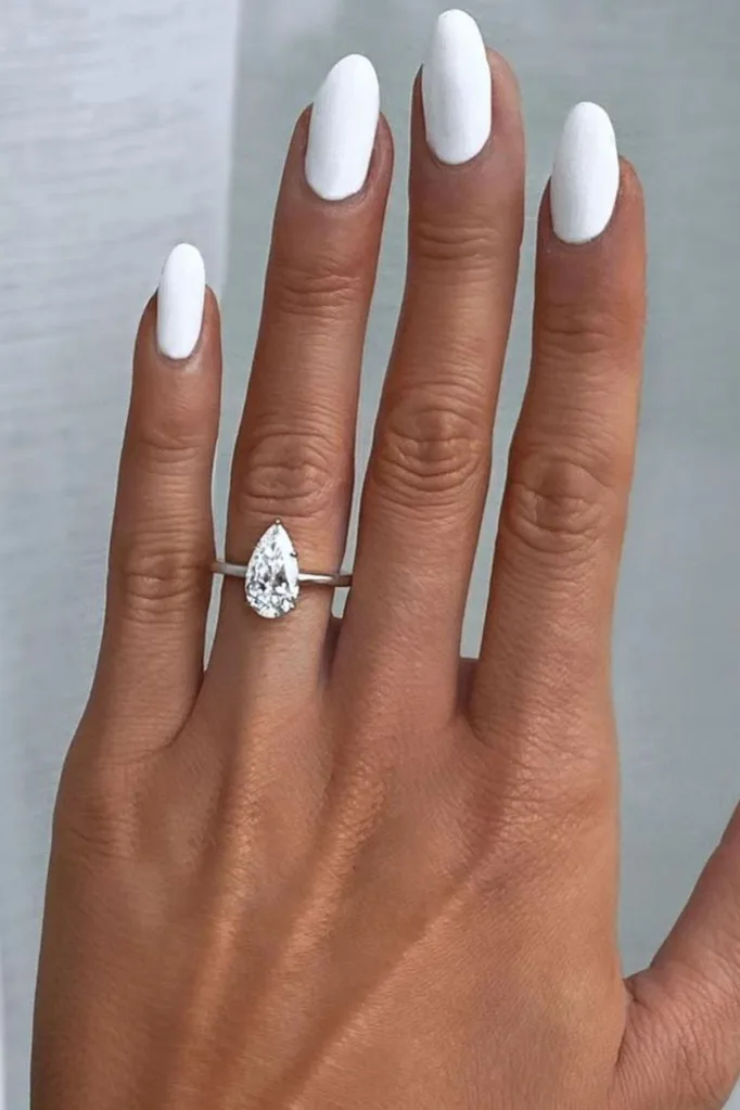 ellie gonsalves engagement ring