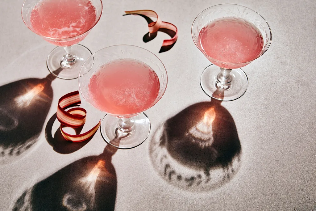 Christmas cocktail pink champagne