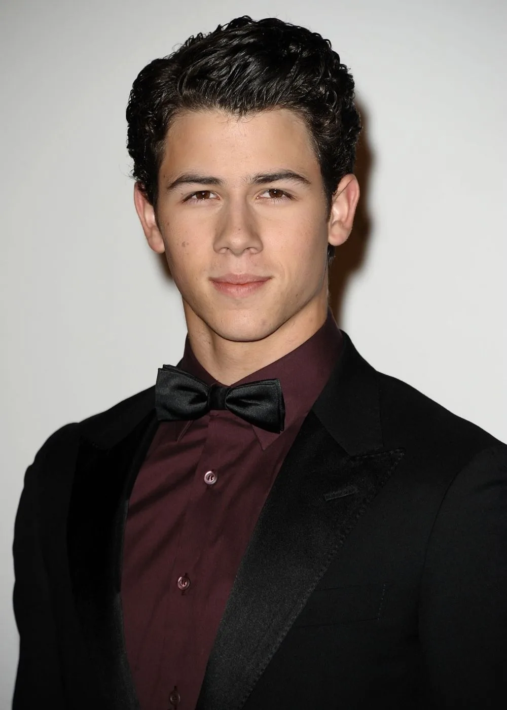 nick-jonas-black-suit-2011