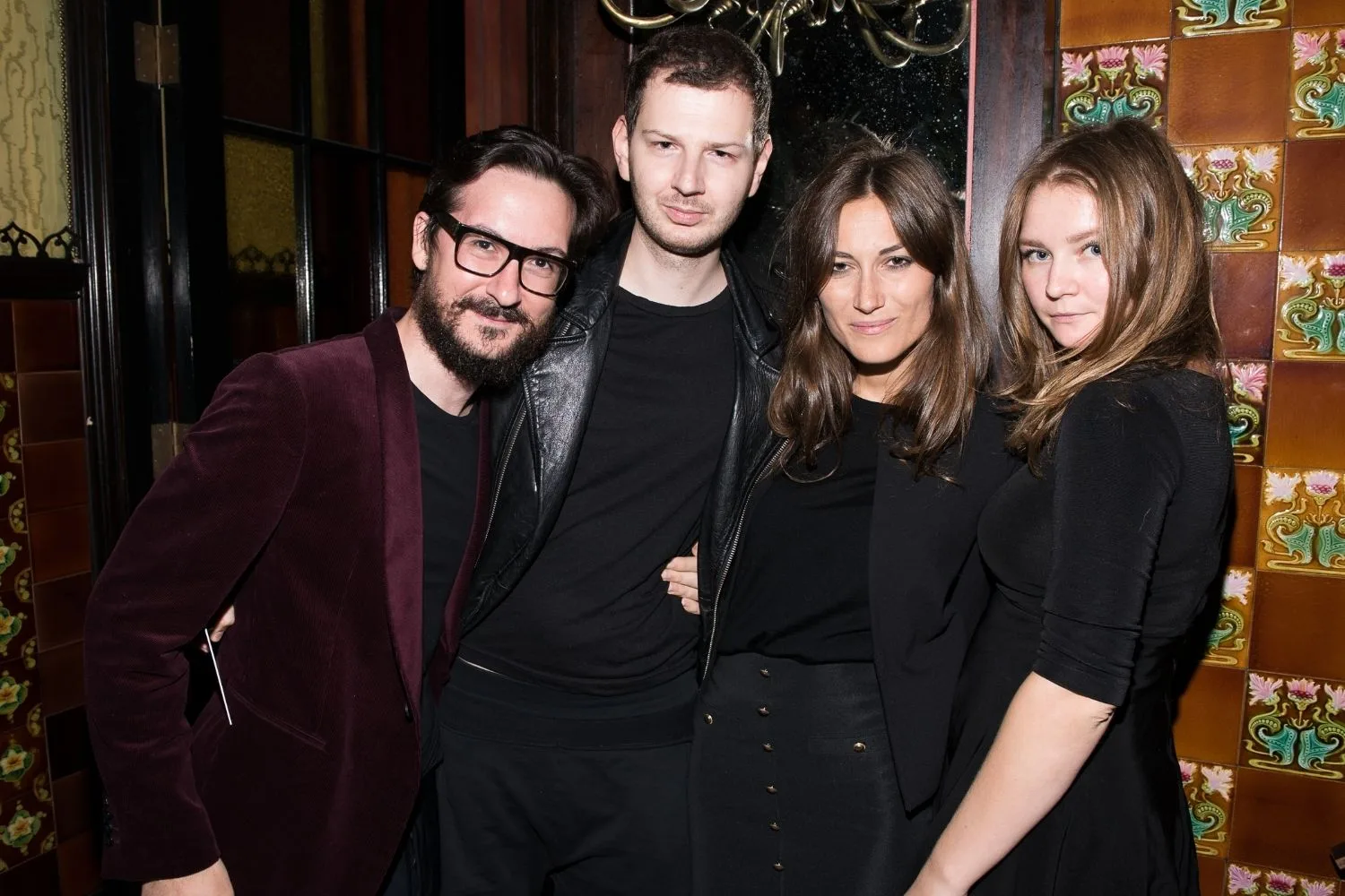 anna-delvey-with-friends-new-york