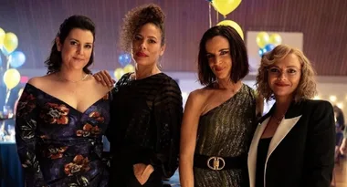 Meet the cast of the internet’s latest obsession, Yellowjackets