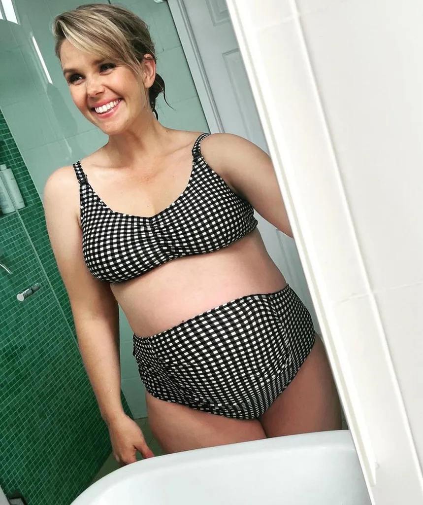 edwina bartholomew bikini photo