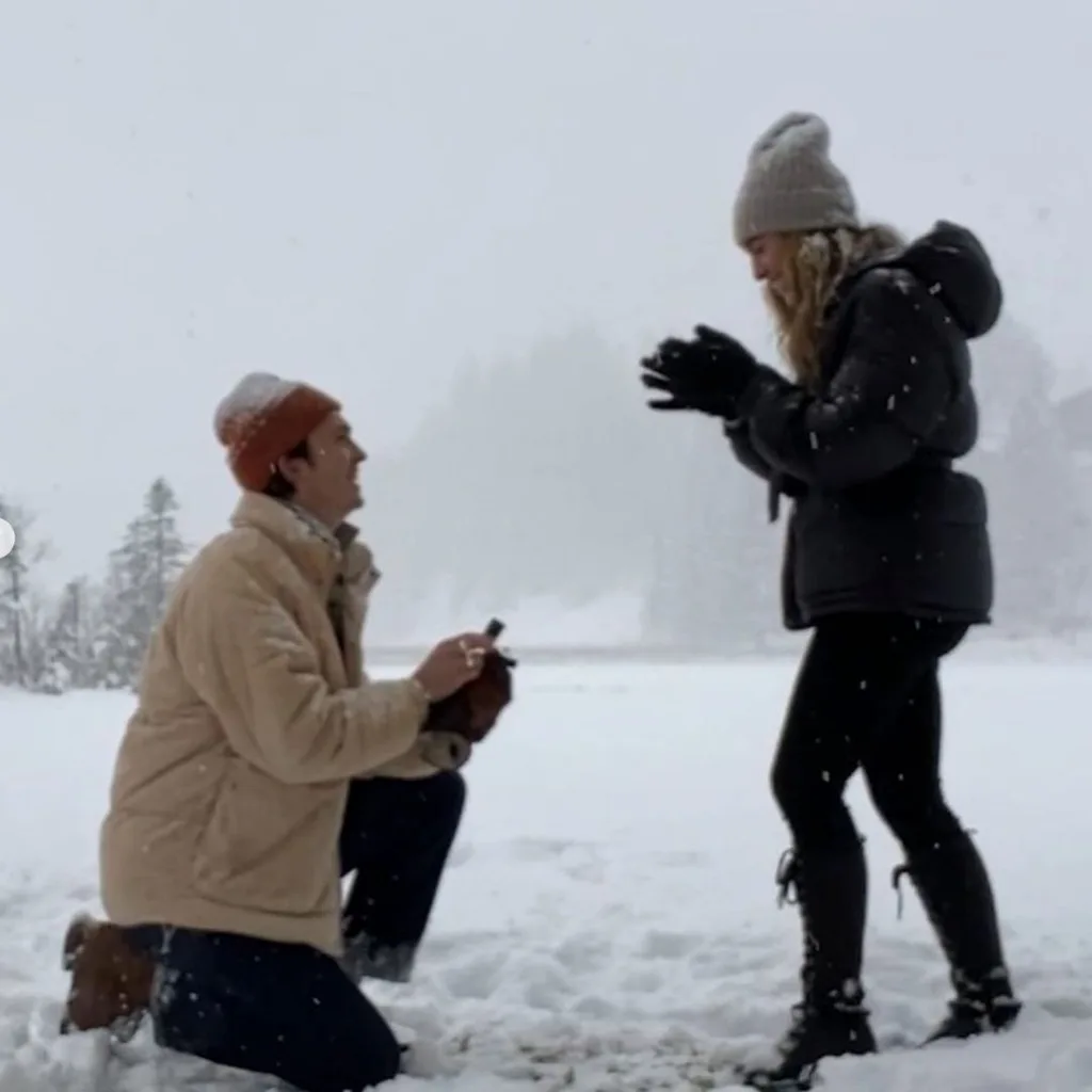 scotty proposes to chloe stroll