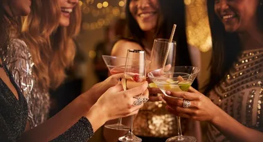 Cut the calories while keeping the booze with these low-calorie drinks