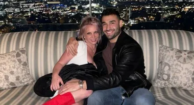 Britney Spears announces she’s pregnant with fiancé Sam Asghari in sweet Instagram post