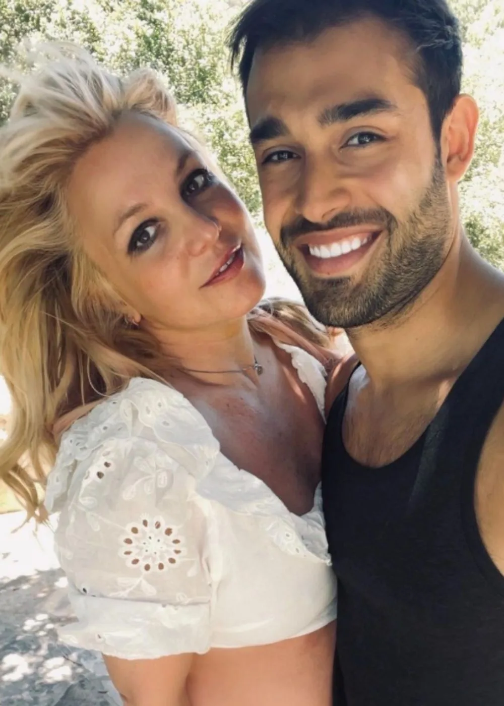 britney-spears-sam-asghari-selfie