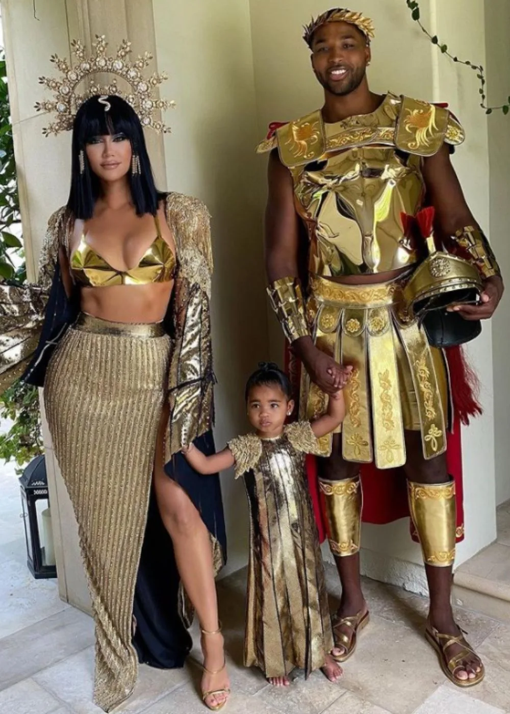 tristan-thompson-khloe-kardashian-true-halloween