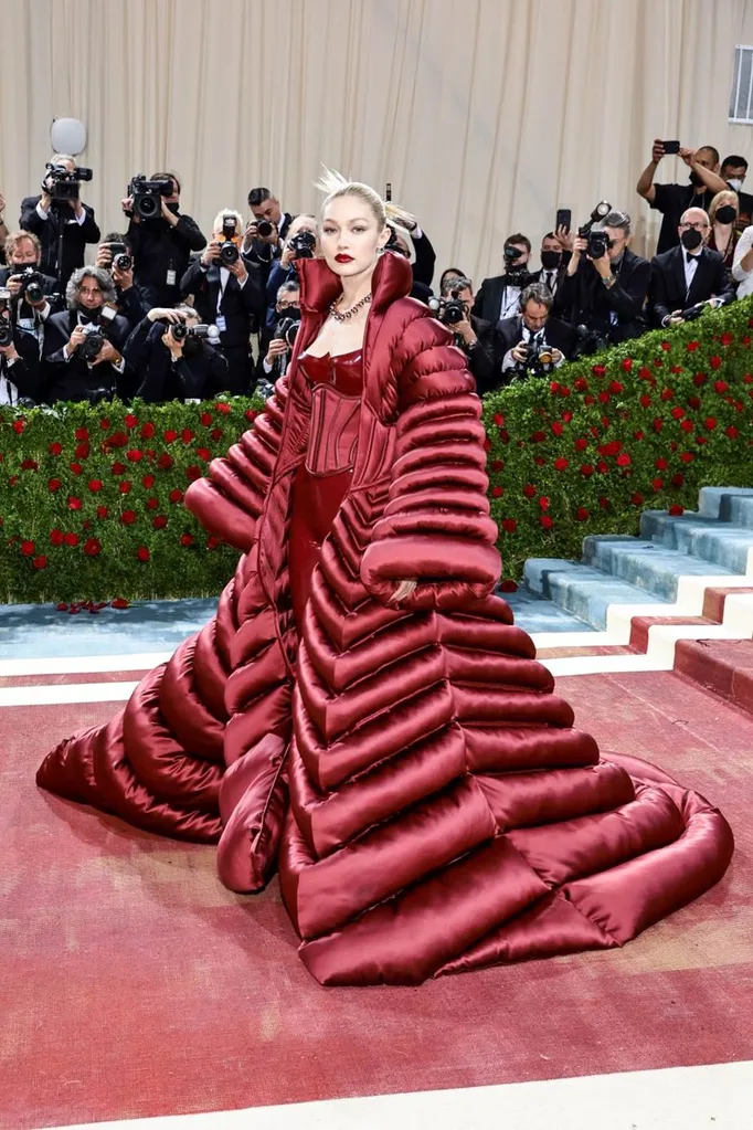 Gigi Hadid at the 2022 Met Gala wearing Versace.