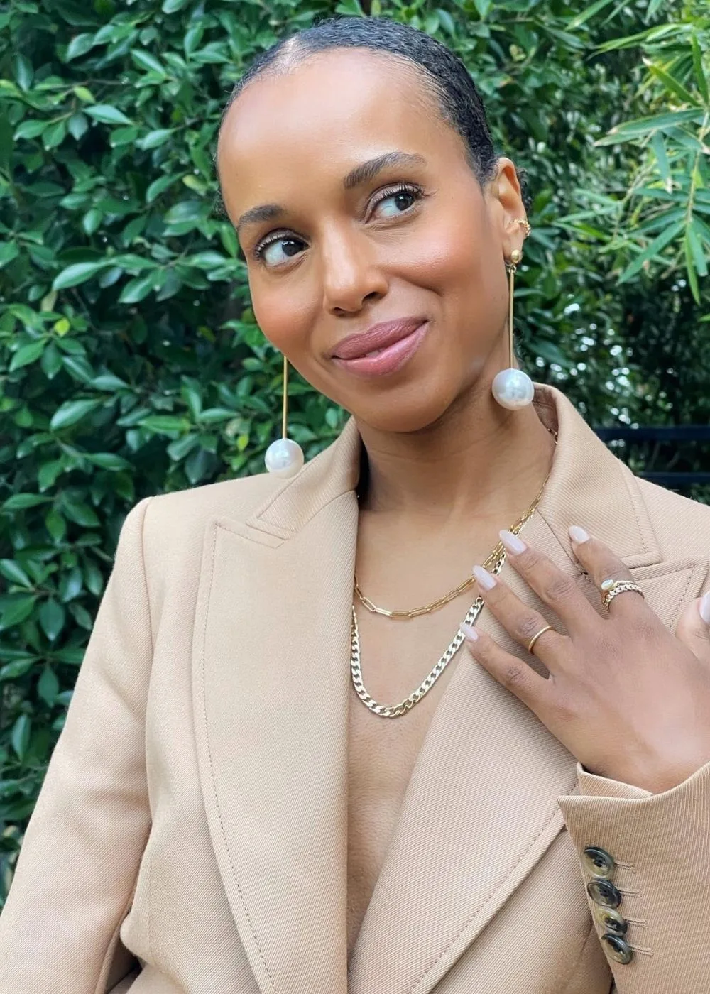 kerry-washington-opal-nails