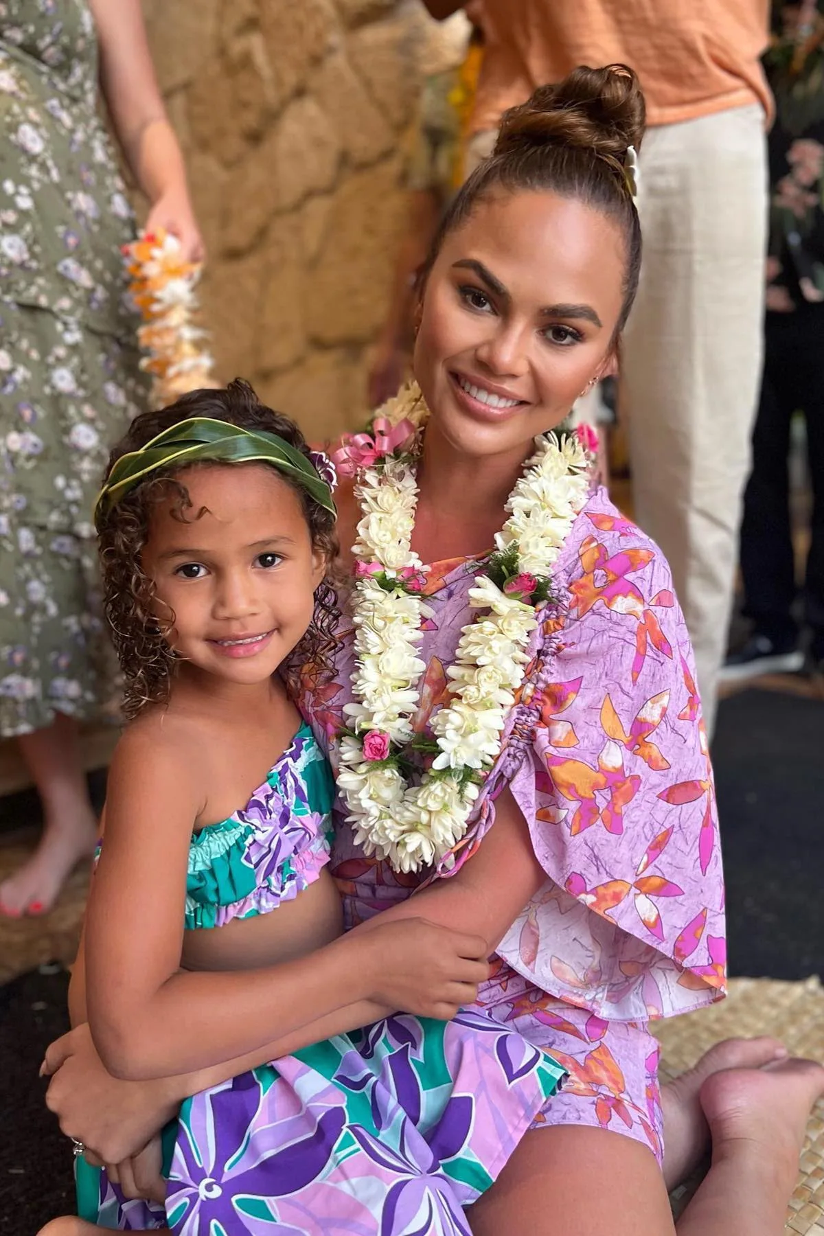 chrissy-teigen-luna