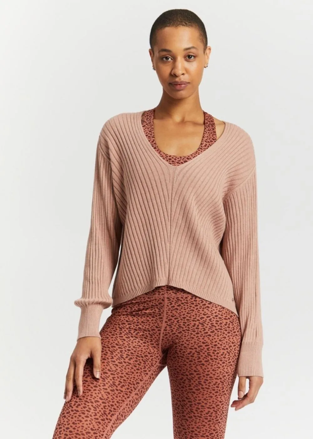 v-neck-rib-knit-the-iconic