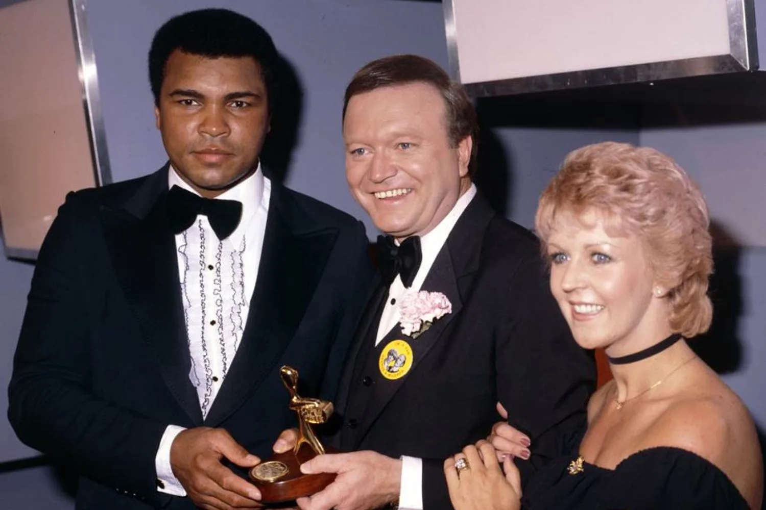 muhammad-ali-bert-newton-the-logies