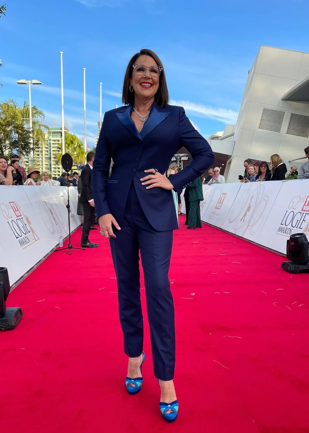 julia-morris-logies-red-carpet