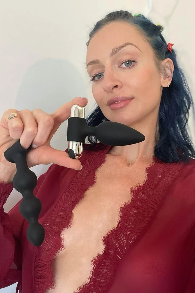chantelle-otten-sex-toys