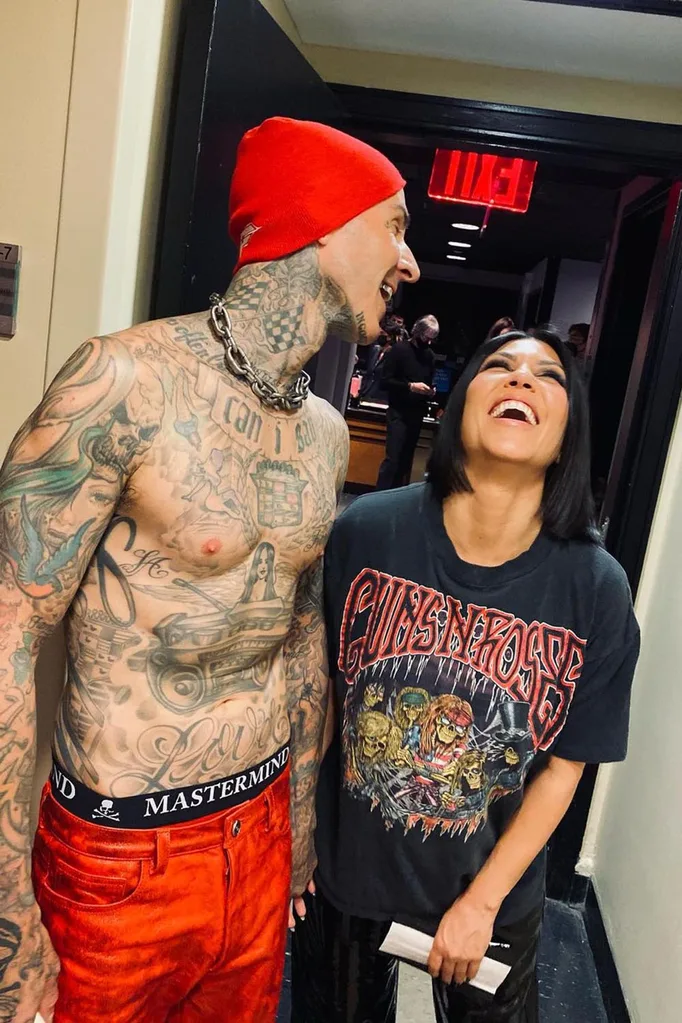 travis-barker-kourtney-kardashian